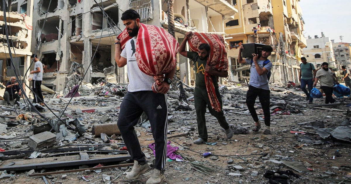 تحت تهديدات الغزو البري، يبحث سكان غزة بشدة عن الأمان ولكن الخيارات أمامهم صعبة | الشرق برس