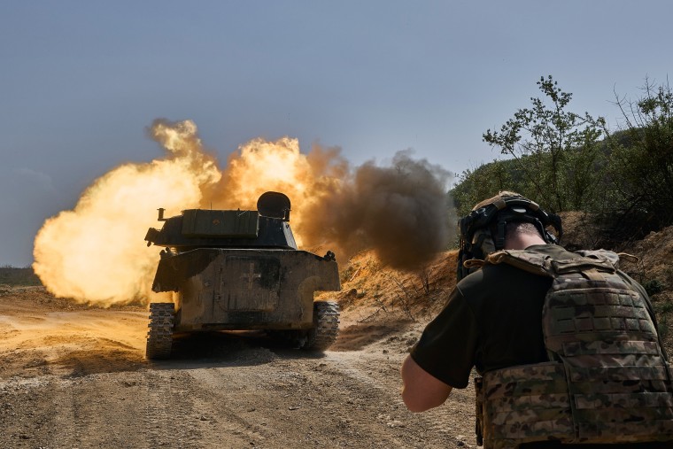 الصورة: موقع المدفعية الأوكرانية على خط المواجهة في خيرسون